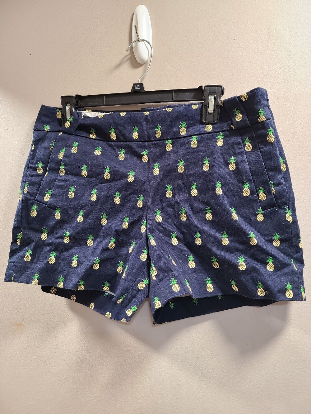 J. Crew Womens Shorts Size 8 Pineapple Print Stretch Chino shorts